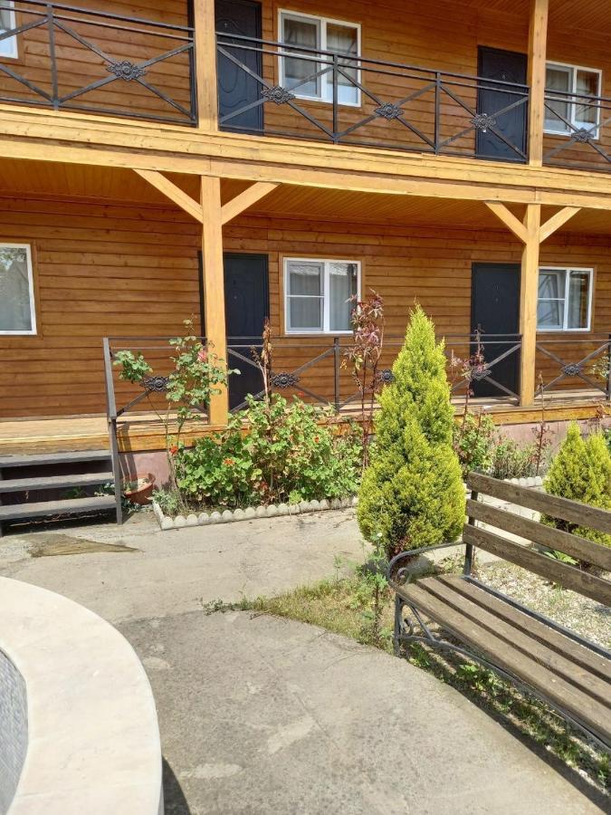 La Fontan Hotel Sukhumi Bagian luar foto