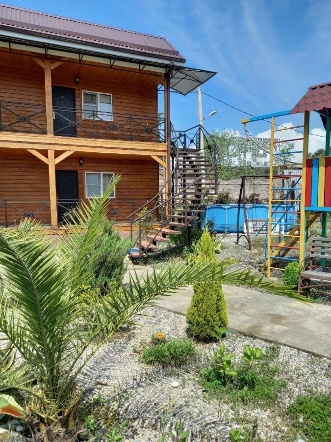 La Fontan Hotel Sukhumi Bagian luar foto