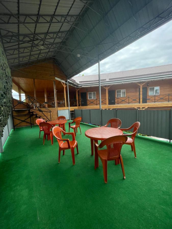 La Fontan Hotel Sukhumi Bagian luar foto