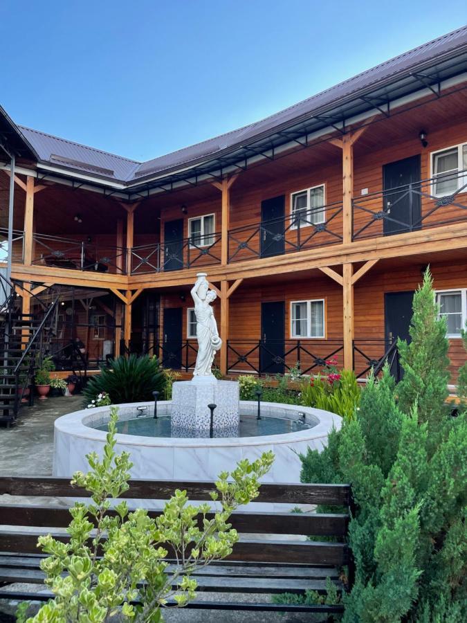 La Fontan Hotel Sukhumi Bagian luar foto